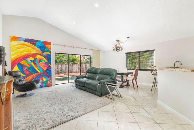 2690 Mikasa Drive, Palm Beach Gardens, FL 33410