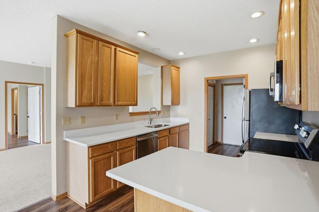 5792 Prairie Ridge Drive 182, Shoreview, MN 55126