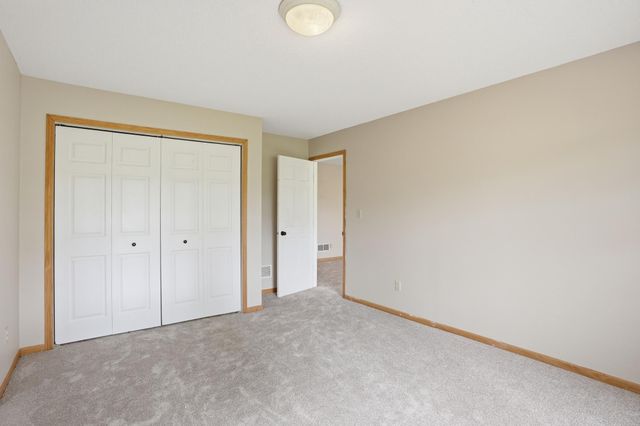 5792 Prairie Ridge Drive 182, Shoreview, MN 55126