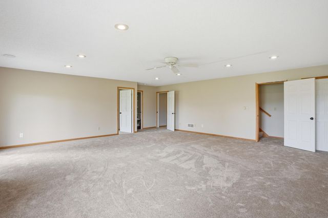 5792 Prairie Ridge Drive 182, Shoreview, MN 55126