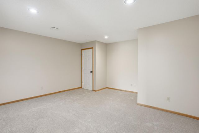 5792 Prairie Ridge Drive 182, Shoreview, MN 55126