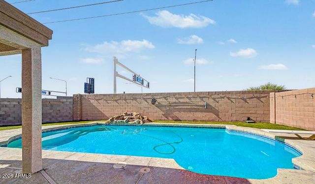 23765 W DESERT BLOOM Street, Buckeye, AZ 85326