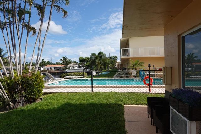 301 E Mcnab Road 113, Pompano Beach, FL 33060