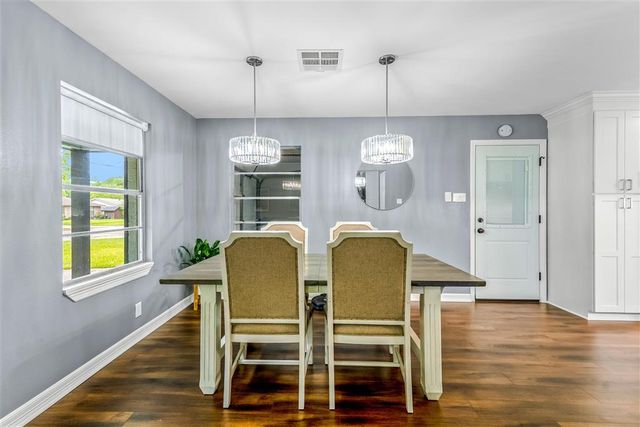 2503 Oak Cliff Street, Lake Charles, LA 70607