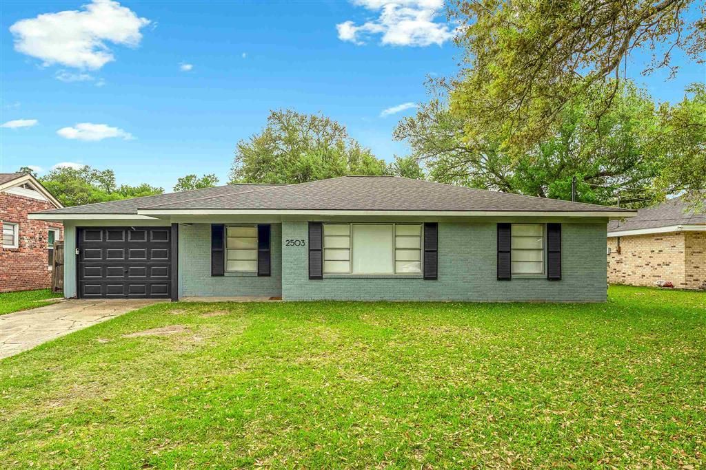 2503 Oak Cliff Street, Lake Charles, LA 70607