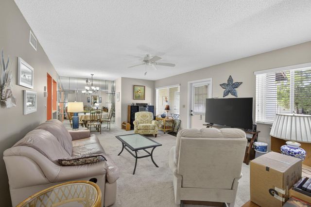 5960 Whispering Pine Way A-2, Greenacres, FL 33463