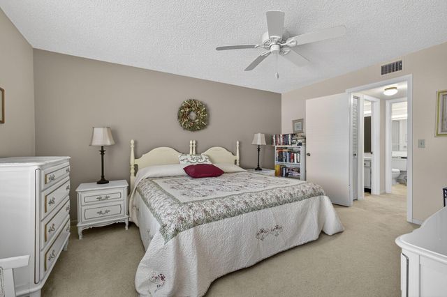 5960 Whispering Pine Way A-2, Greenacres, FL 33463