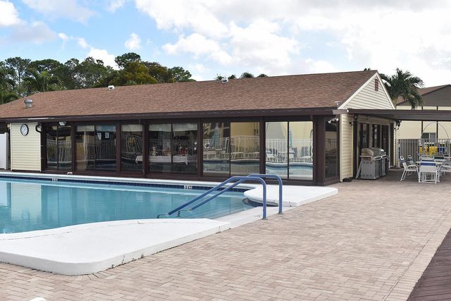 5960 Whispering Pine Way A-2, Greenacres, FL 33463