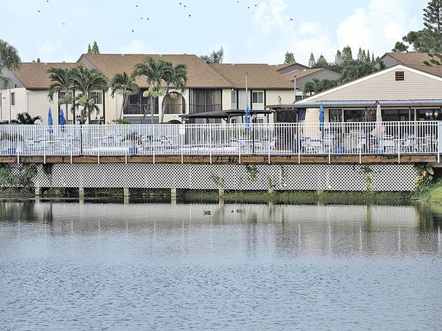 5960 Whispering Pine Way A-2, Greenacres, FL 33463