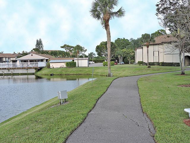 5960 Whispering Pine Way A-2, Greenacres, FL 33463