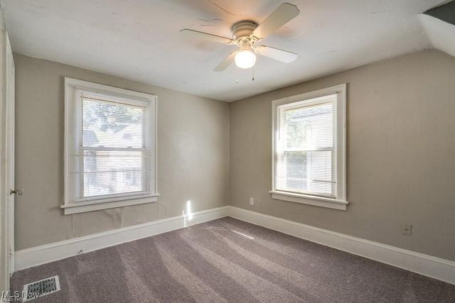 920 Bloomfield Avenue, Akron, OH 44302