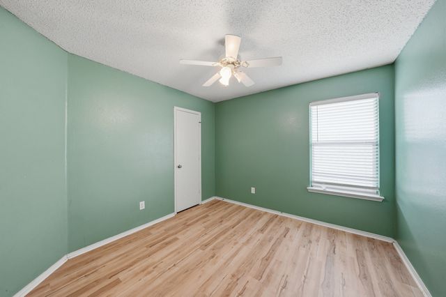 1308 Arbordale Court, Lancaster, TX 75134