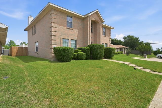 1308 Arbordale Court, Lancaster, TX 75134