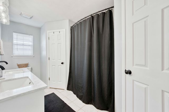 117 W Trail Point Drive, Nixa, MO 65714