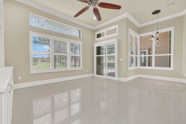 10469 Whitewind Circle, Boynton Beach, FL 33473