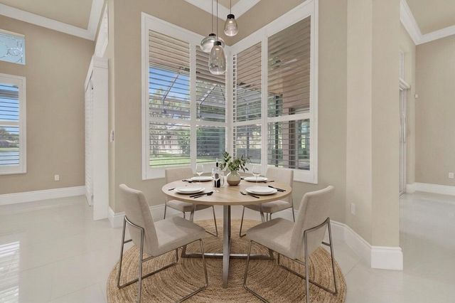 10469 Whitewind Circle, Boynton Beach, FL 33473