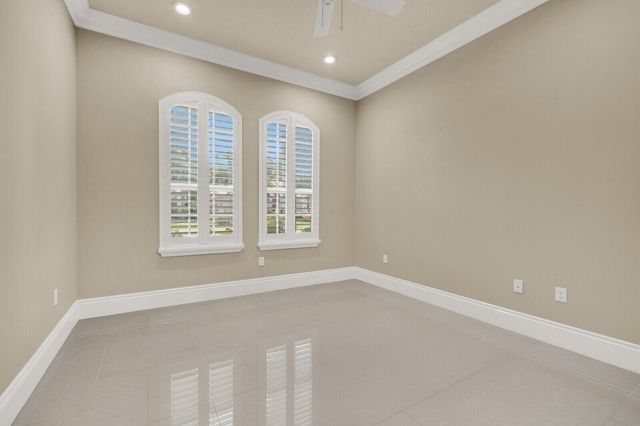 10469 Whitewind Circle, Boynton Beach, FL 33473