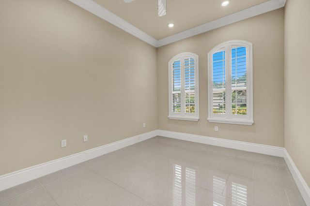 10469 Whitewind Circle, Boynton Beach, FL 33473