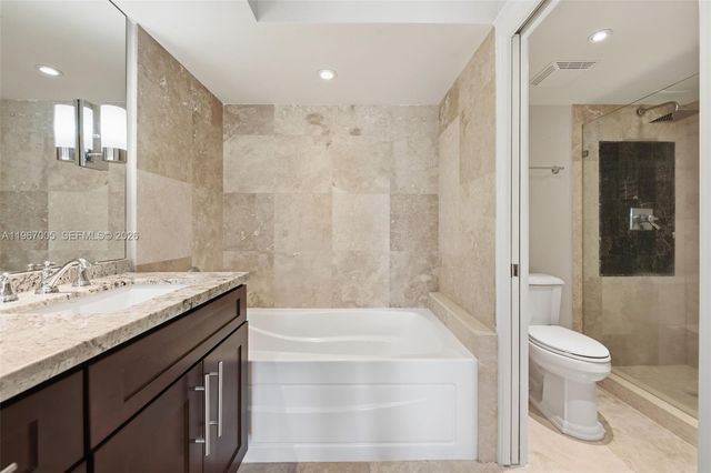 3530 Mystic Pointe Dr 1212, Aventura, FL 33180