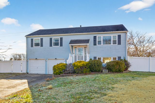 1029 Lucy Lane, Toms River, NJ 08753
