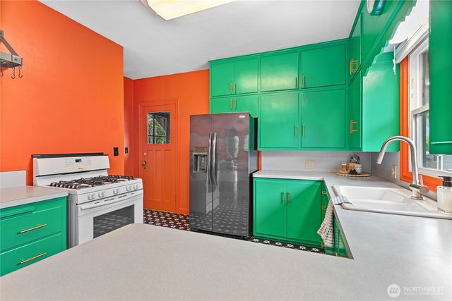 1224 Grant, Bellingham, WA 98225