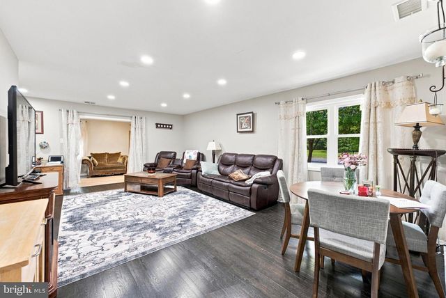 2 VINCENT CT, Little Egg Harbor Twp, NJ 08087