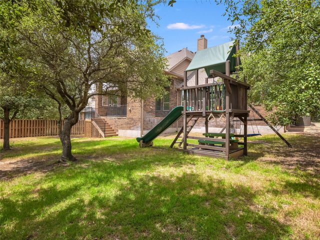 8813 Fescue LN, Austin, TX 78738