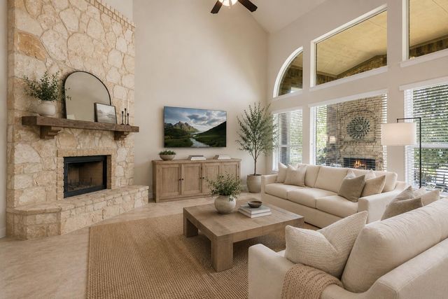 8813 Fescue LN, Austin, TX 78738
