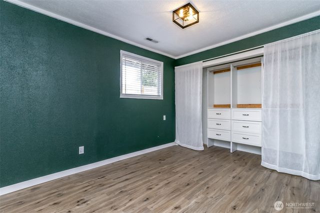 3015 Fredrickson Street, Enumclaw, WA 98022