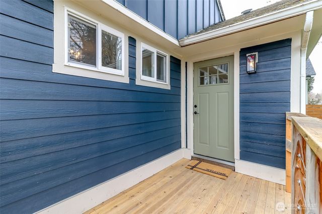 3015 Fredrickson Street, Enumclaw, WA 98022