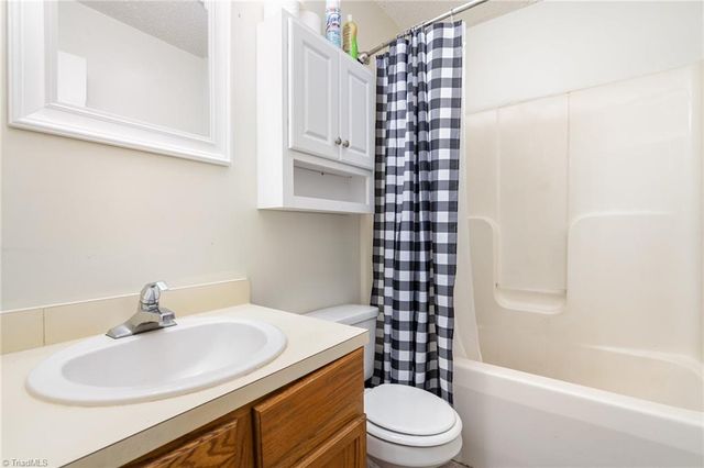 1820 Cline Place, Lenoir, NC 28645