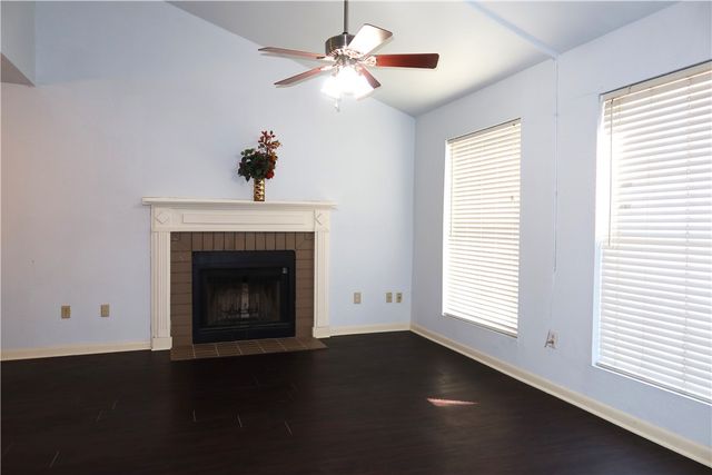 1500 Olympia Way 31, College Station, TX 77840