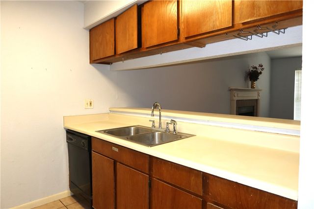 1500 Olympia Way 31, College Station, TX 77840