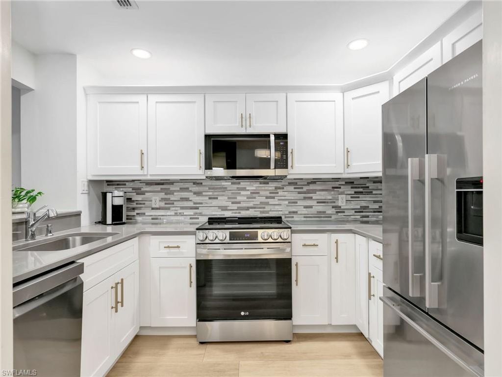 201 Arbor Lake DR 2-107, NAPLES, FL 34110 — photo 2