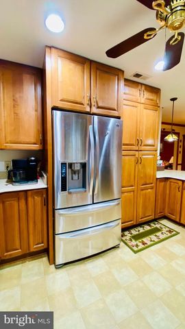 13904 BLENHEIM RD N, Phoenix, MD 21131