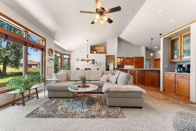568 ROYAL ST PATS DRIVE, Wrightstown, WI 54180
