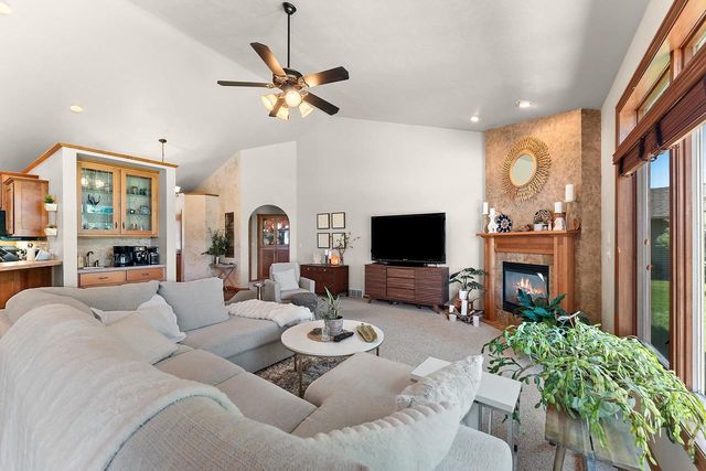 568 ROYAL ST PATS DRIVE, Wrightstown, WI 54180