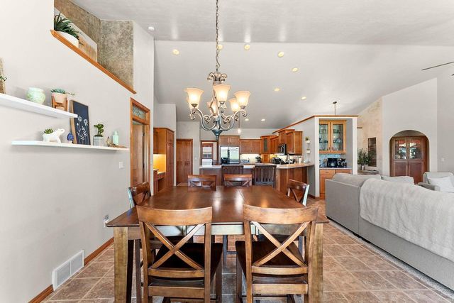 568 ROYAL ST PATS DRIVE, Wrightstown, WI 54180