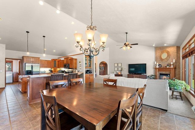 568 ROYAL ST PATS DRIVE, Wrightstown, WI 54180