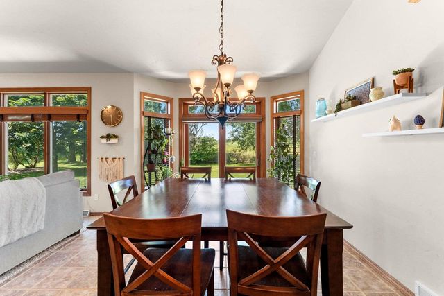 568 ROYAL ST PATS DRIVE, Wrightstown, WI 54180