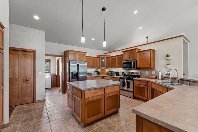 568 ROYAL ST PATS DRIVE, Wrightstown, WI 54180