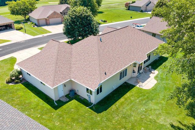 568 ROYAL ST PATS DRIVE, Wrightstown, WI 54180