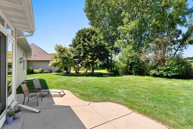 568 ROYAL ST PATS DRIVE, Wrightstown, WI 54180