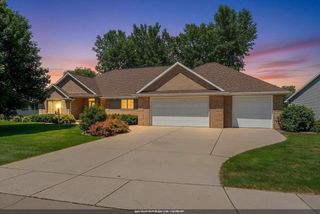 568 ROYAL ST PATS DRIVE, Wrightstown, WI 54180