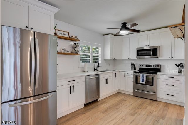 5118 York CT, Cape Coral, FL 33904