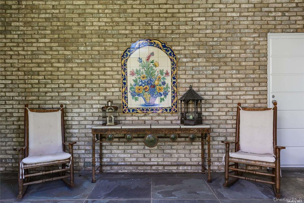153 Royston Lane, Oyster Bay Cove, NY 11771 — photo 5
