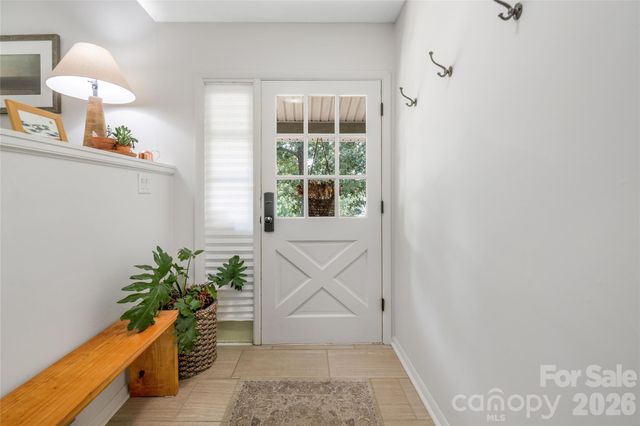 13 Rolling View Drive, Asheville, NC 28805