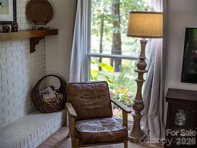 13 Rolling View Drive, Asheville, NC 28805
