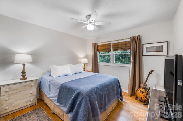 13 Rolling View Drive, Asheville, NC 28805
