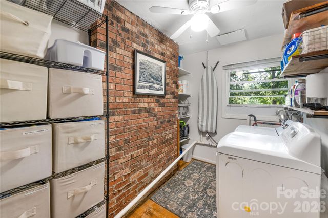 13 Rolling View Drive, Asheville, NC 28805